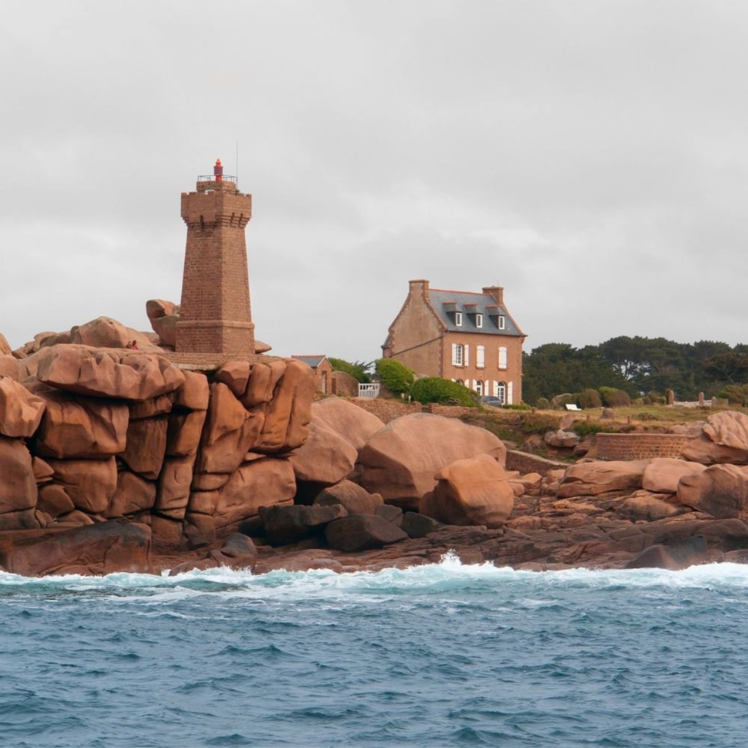 location van aménagé Perros Guirec